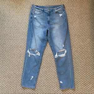 American Eagle Mom Jeans